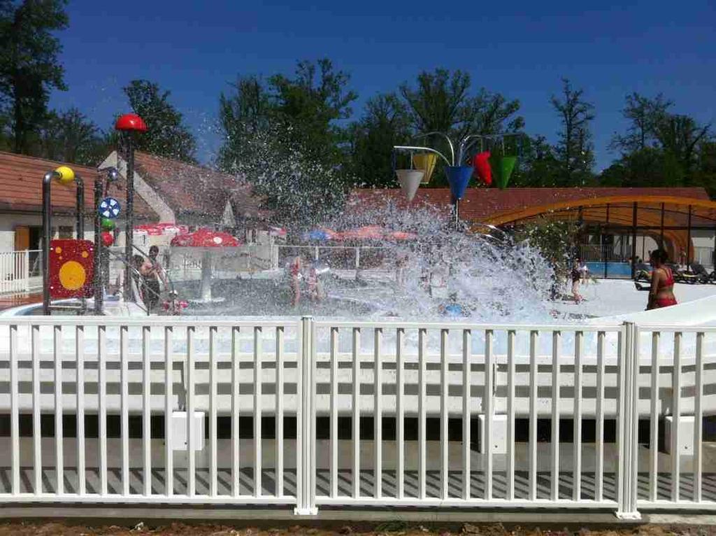 La Grande Tortue Hotell Candé-sur-Beuvron Exteriör bild
