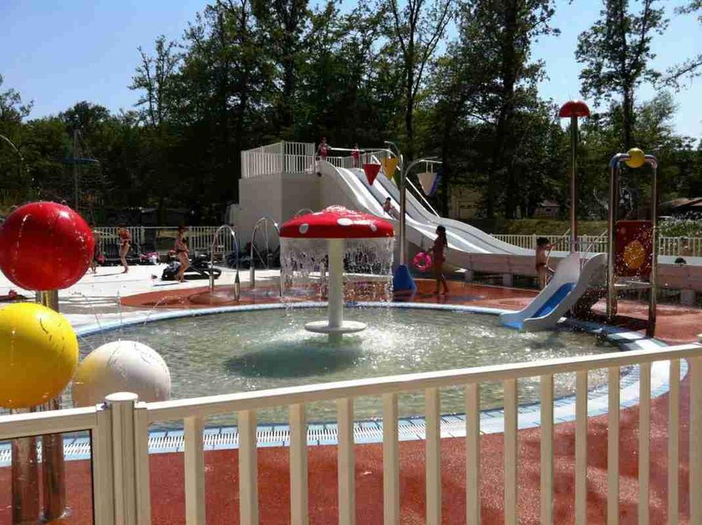 La Grande Tortue Hotell Candé-sur-Beuvron Exteriör bild